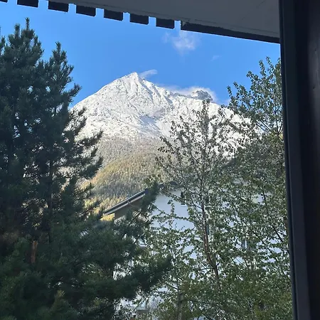 Family Base Near Fee With Mountain View * 사스그룬트