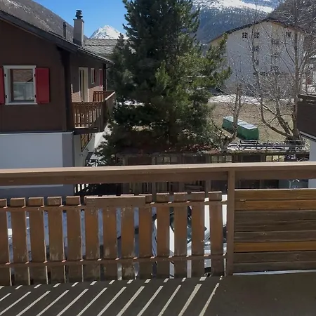 아파트 Family Base Near Fee With Mountain View *